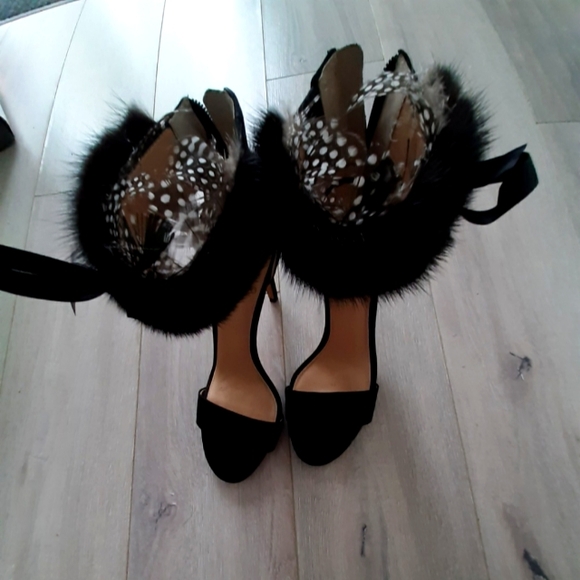 One of kind sandals - Picture 1 of 9